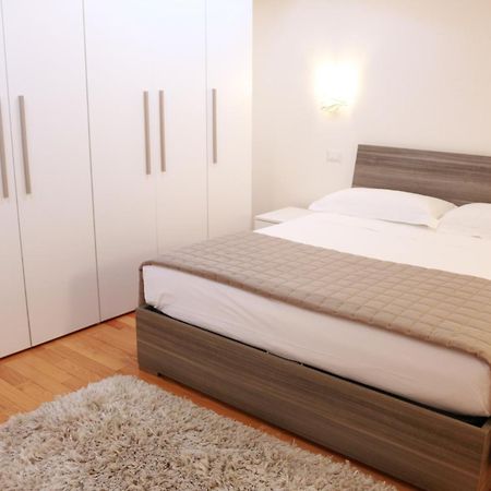 Apartament Locazione Turistica Aquila 3 Werona Zewnętrze zdjęcie